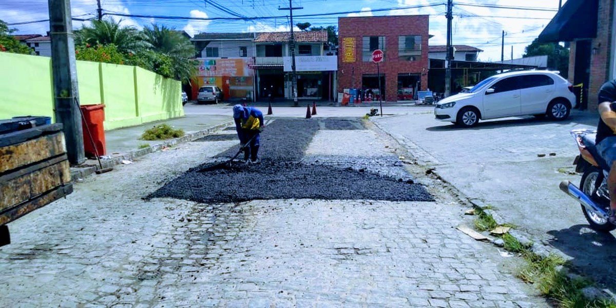 Seinfra prossegue com recuperação da pavimentação em seis bairros da Capital nesta quarta